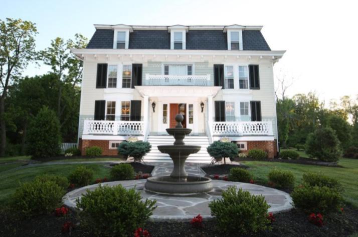 Chestnut Hill Bed & Breakfast Orange Exterior photo
